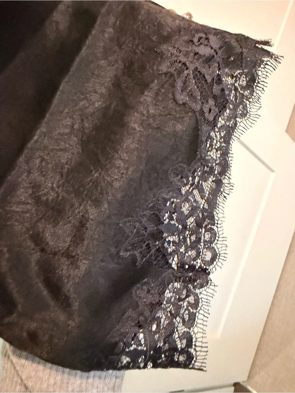 Stratus lace-trim pant in textured satin